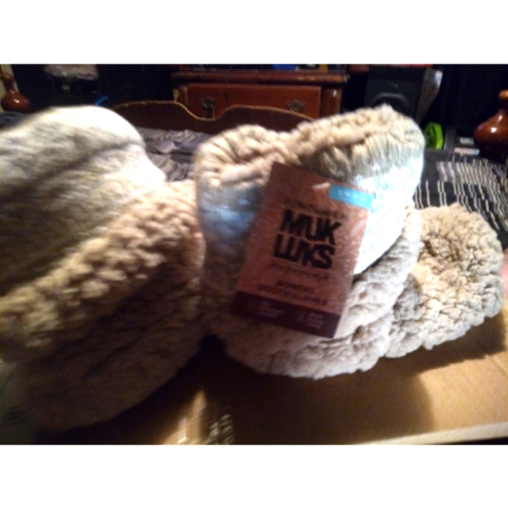 Muk bootie slippers